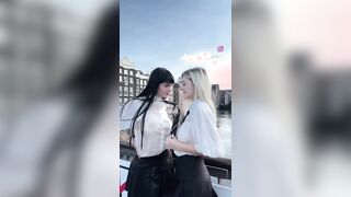 Mart1n4 zoccoleggia con amica ad Amsterdam