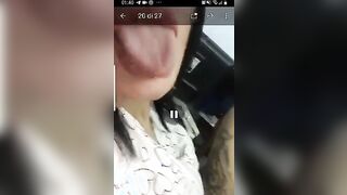 Porca napoletana si fa leccare la fica