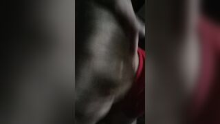 Giovane fidanzata italiana fa un bel pompino