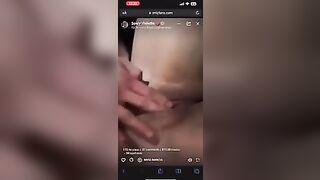 Violetta pompino e ditalino in diretta OF