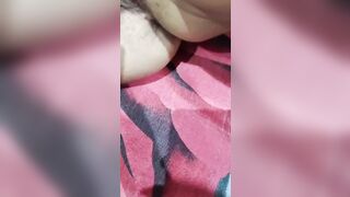 Gioco con la fica pelosa di mia moglie Paola