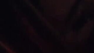 Transessuale bionda escort Milano spompina cliente