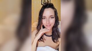 Mi sono fatta un fan di Tinder e aveva proprio una grande sorpresa