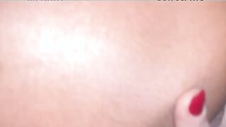 Milf italiana si masturba a pecorina