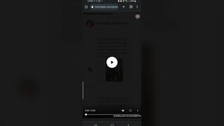 Selfie lato b chiappona italiana