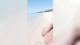 Le tettone atomiche di Sara Piras