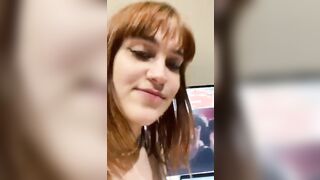 Ciao Nico guarda le nostre tette