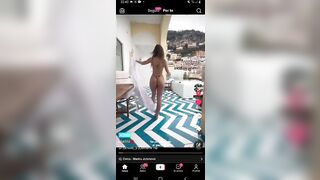 Un gran bel culetto,che panorama!