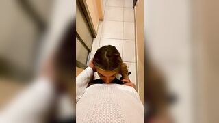 Biondina italiana pompino deepthroat