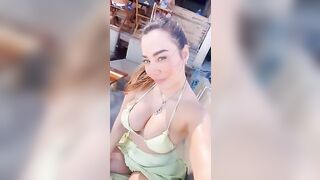 Paola Saulino in bikini al mare