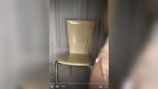 Melba Monti si masturba sulla sedia OF