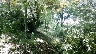 Andiamo a fare sesso nel bosco Coppia italiana outdoor