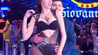 Noemi sfilata Ciao Darwin