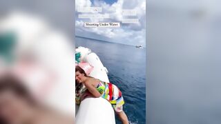 Veronica Maya sexy in barca