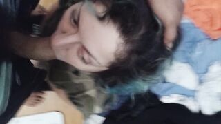 Ragazza italiana fa un pompino a marocchino