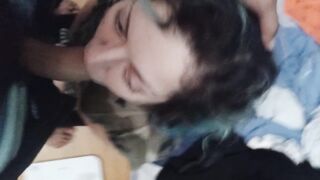 Ragazza italiana fa un pompino a marocchino