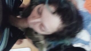 Ragazza italiana fa un pompino a marocchino