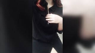 Chi vuole dare una sbirciatina sotto ivestiti?