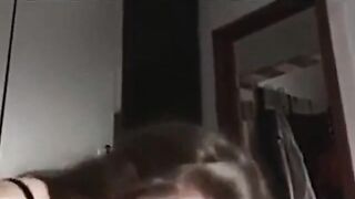 Vuoi sborrarmi in faccia? Ma devo tenere gli occhi chiusi...NO