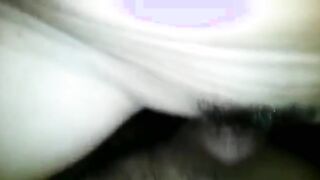 Moglie pelosa a smorzacandela