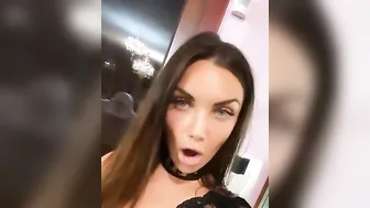Elettra Lamborghini video porno su ItPornIt