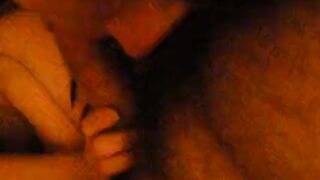 Monica succhia il cazzo