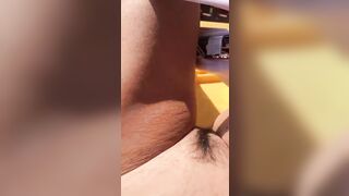 Il costume le dava fastidio