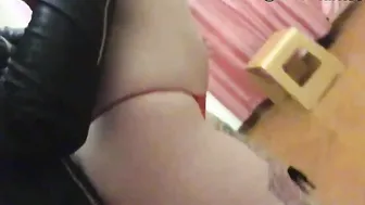 Giovane coppia napoletana video porno su ItPornIt