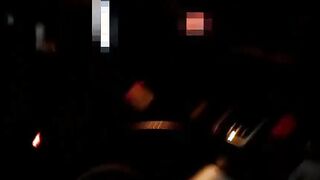 Moglie montata in macchina