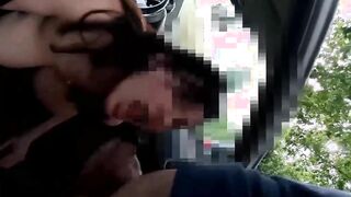 Italiana cuckold scopata in un parcheggio e riempita