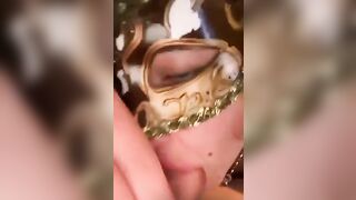 Le piace succhiare il cazzo