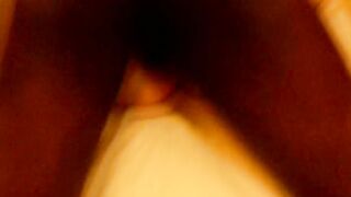 Anna scopata da un nero davanti al marito