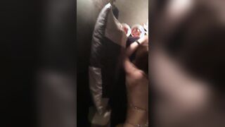 Colazione a base di sesso con lei a pecora