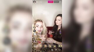 Denise limona con la sua amica in live Instagram