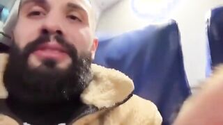 Sega e pompino con ingoio sul treno regionale coppia toscana