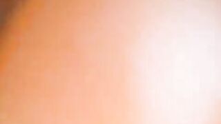 Tutto in culo alla puttana