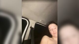 Vuoi venire? Ora ti faccio sborrare