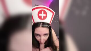 All'infermiera piace succhiare il cazzo of