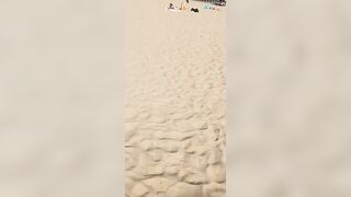 Moglie senza slip a jesolo