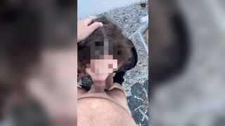 Fidanzata troia me lo spompina sul balcone