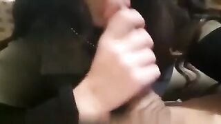 Pompino fidanzata sborrata in bocca che la beve