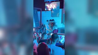 Martina Smeraldi squirta sul pubblico al Bergamosex