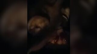 Pompino sotto casa in macchina fidanzata