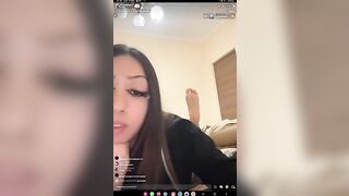 Scorpioncina in diretta coi suoi fans