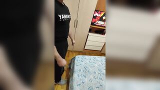 Spompinata da un giovane palestrato gay