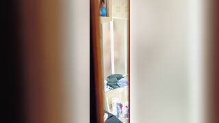 Moglie spiata in doccia