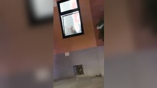 Beccati a scopare che fgura di merda