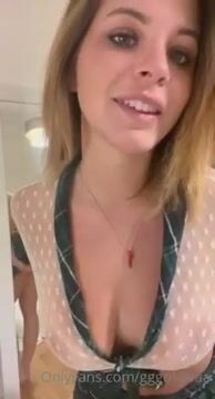 Goldiva strip tettona of