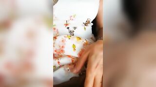 Sbatto in auto amica matura di mia mamma molto troia