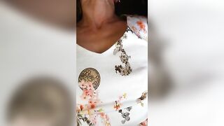 Sbatto in auto amica matura di mia mamma molto troia